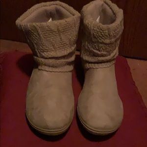 Slipper boots